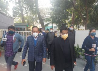 Dr.Harshvardhan assures the people on the efficacy of the vaccination, visited Sir ganga ram hospital to monitor vaccination drive