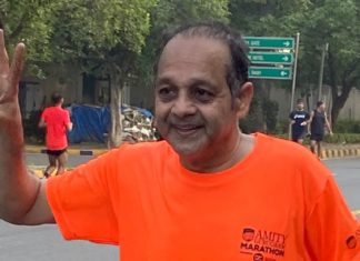 HEALTH is actual WEALTH: Delhi Doctor completes 80th Half Marathon in 8 years at age of 61 yrs Photo article