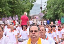 Delhi Unites in Celebration of International Yoga Day; CM, Speaker and Cabinet Ministers Lead Mass Yoga Sessions Across the Capital